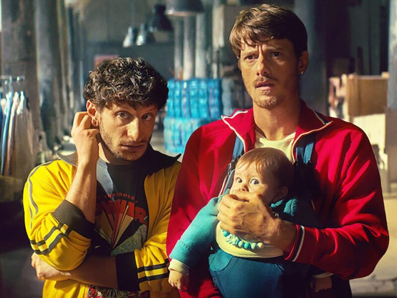 Netflixのイタリア発ロマコム「ロマンスは嘘から始まって」: 予測可能だが心地よい娯楽