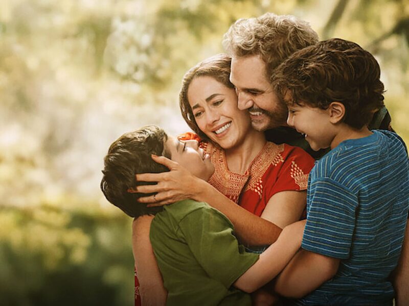 Netflixがバルバラ・モリ主演のメキシコ映画『ルッカの2つの半球』をプレミア上映