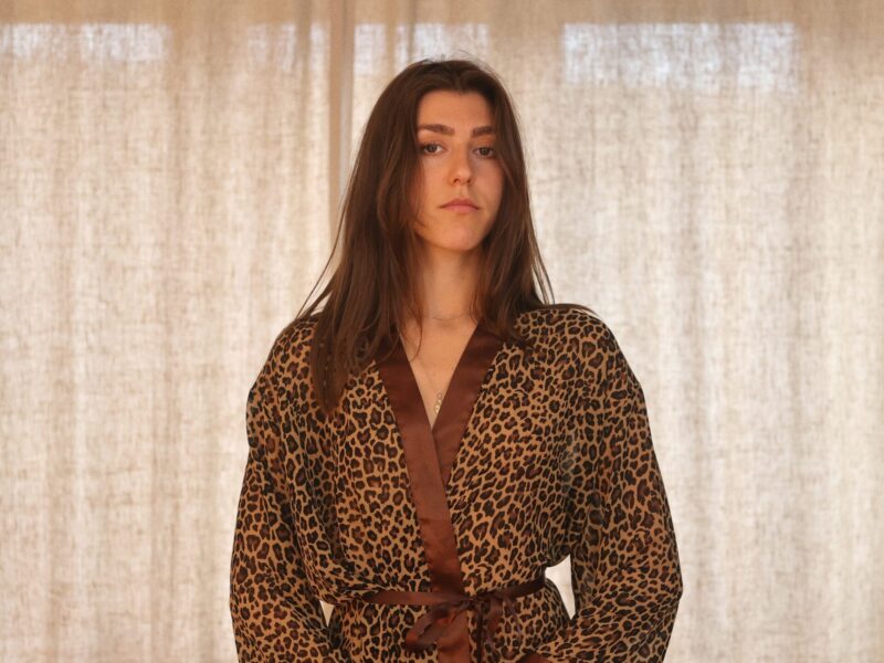 丹麦-意大利艺术家Sara Lina发布新单曲《Only Say Yes》