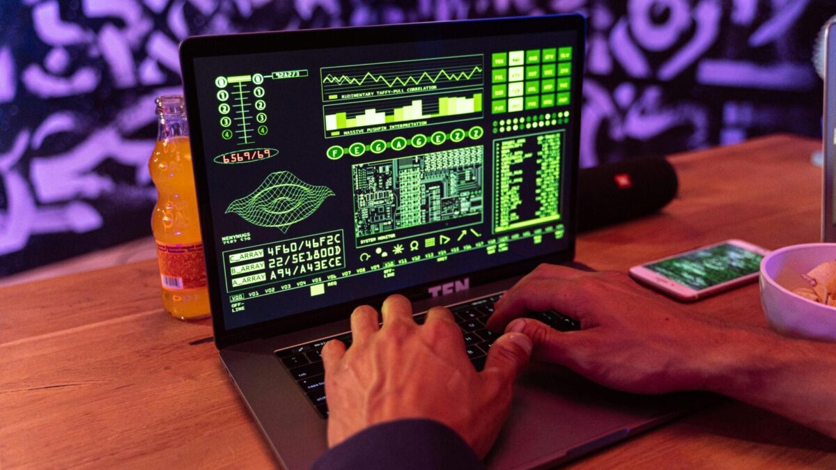 Come Proteggere i Tuoi Dati Personali in un Mondo di Minacce Cyber in Crescita