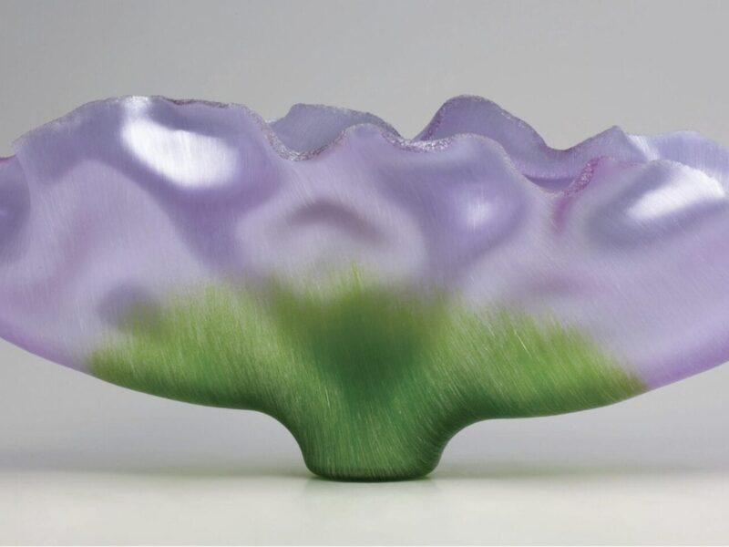 투츠 진스키: 유리 예술의 거장, 과거와 현재를 아우르다