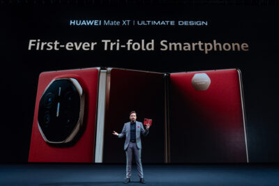 Huawei lance le HUAWEI Mate XT | ULTIMATE DESIGN : Une révolution dans la technologie des smartphones pliables