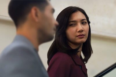 “세상에서 가장 아름다운 여자” 넷플릭스 출시: 반전이 있는 발렌타인데이 롬콤