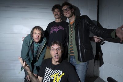 Autogramm: Musiker zwischen Nostalgie und modernem Punk-Pop