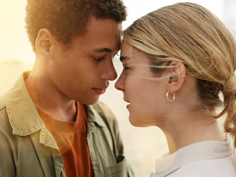 《镀金盛夏》第二季登陆Netflix：这部挑衅性的阴谋与浪漫剧集回归