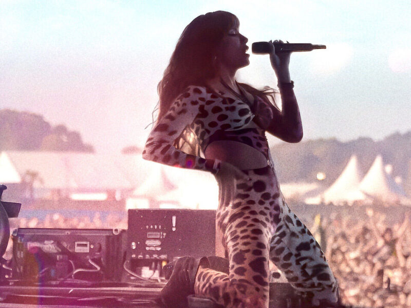 《从里约女孩到巴西天后：阿妮塔的星路历程》：Netflix新纪录片揭秘音乐明星Anitta