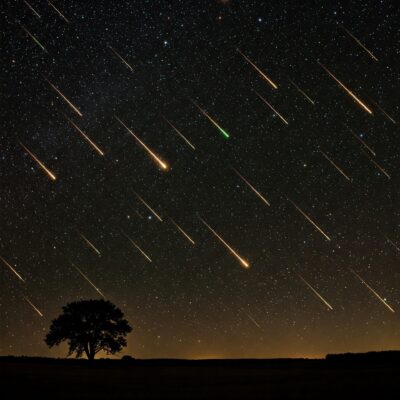 Admirați Focurile de Artificii Cerești: Ploaia de Meteori Liride Iluminează Cerul în Aprilie