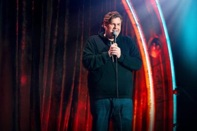 Tuyệt phẩm hài độc thoại “I’m Your Mother” của Tim Dillon đổ bộ Netflix