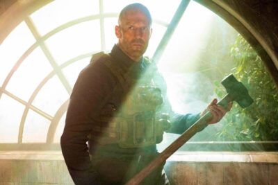 Jason Statham tái xuất trong phim hành động nghẹt thở “Mật Vụ Phụ Hồ”