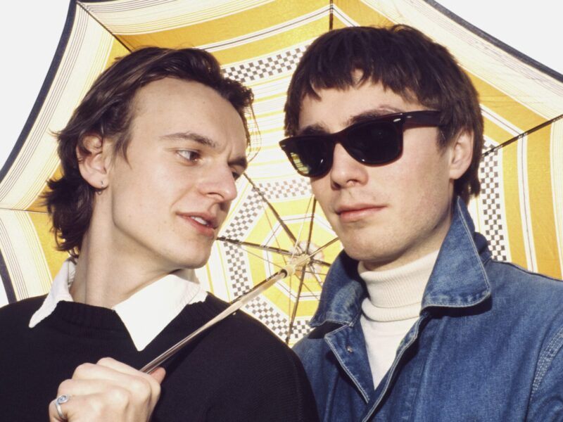 Clean Out Louis 瘋狂流行樂之旅 新單曲《Hold Me》帶你遊歷心靈