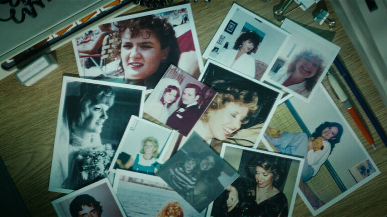 Netflix Udsender “Cold Case: Tylenol-mordene”: Årtiers Frygt og Ubesvarede Spørgsmål