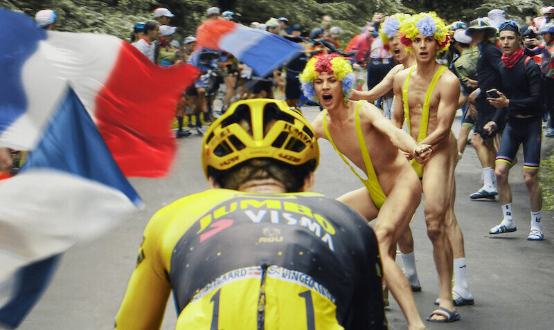 마지막 챕터: 넷플릭스의 ‘투르 드 프랑스: 언체인드 레이스’, 지배와 드라마의 투르를 기록하다