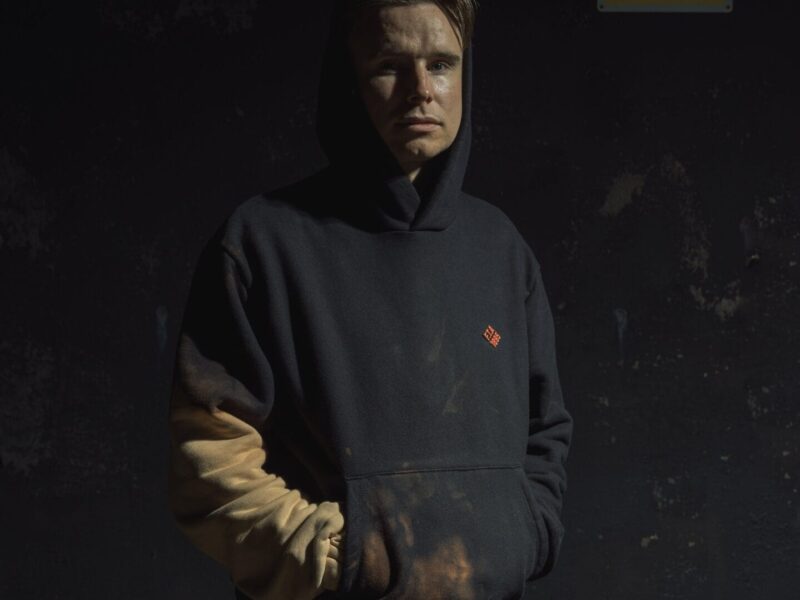 For Those I Love 发布新单曲《Mirror》，为第二张专辑《Carving The Stone》预热