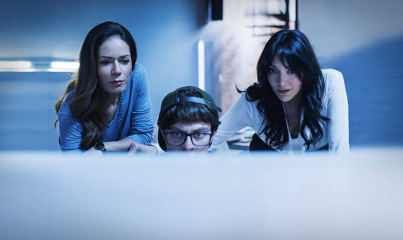 Întoarcerea unei vendete politice: în culisele sezonului doi al serialului Netflix Her Mother’s Killer