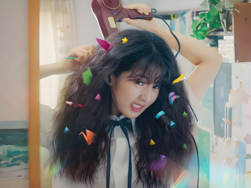Netflix《卷卷初恋》：以怀旧视角审视青春期的不安