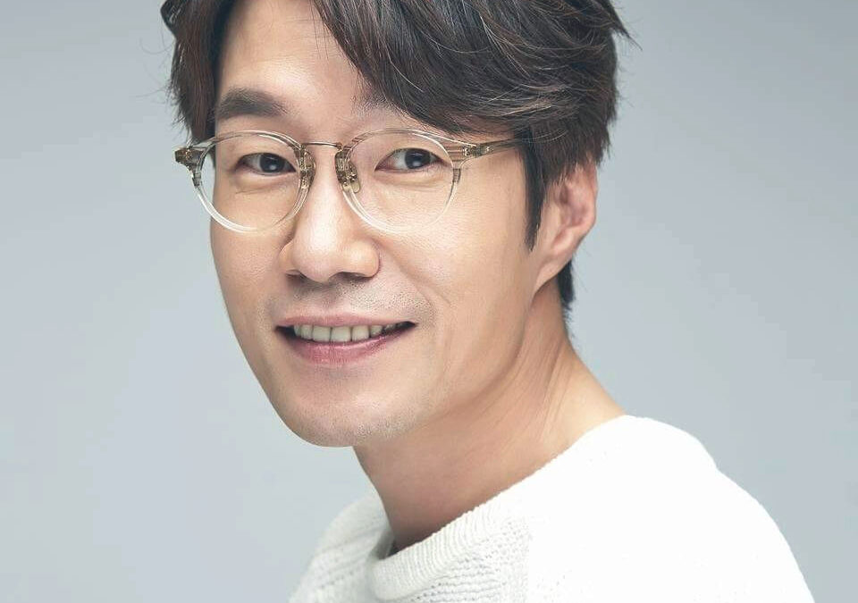 The Curtain Falls for a Veteran of the Korean Scene: Song Young-kyu Dies at 55