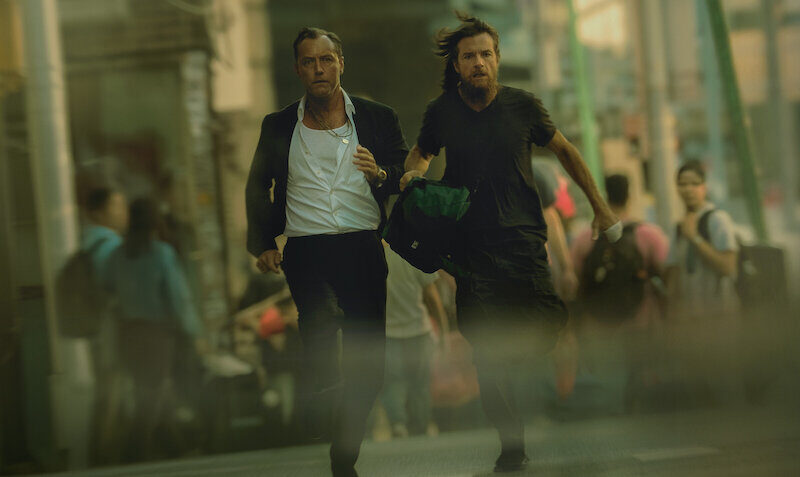 ジュード・ロウとジェイソン・ベイトマンの兄弟演技こそ、Netflixスリラー『ブラック・ラビット』を観るべき理由