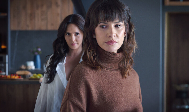 O Desejo como Arma: ‘A Hóspede’ da Netflix Desconstrói o Thriller Doméstico com as Estrelas Colombianas Laura Londoño e Carmen Villalobos