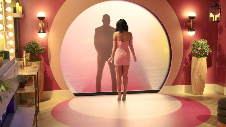 『ラブ・イズ・ブラインド ～外見なんて関係ない?!～』がNetflixでシーズン9に到達：現代の恋愛に挑戦する社会実験がデンバーに上陸