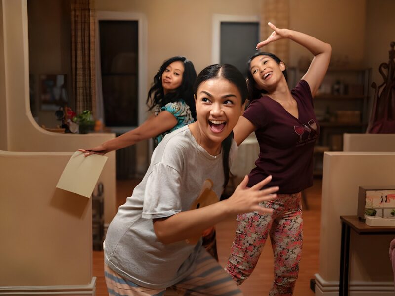 A prequela da Netflix ‘Ratu Ratu Queens: A Série’ coloca as adoradas personagens do filme no centro das atenções