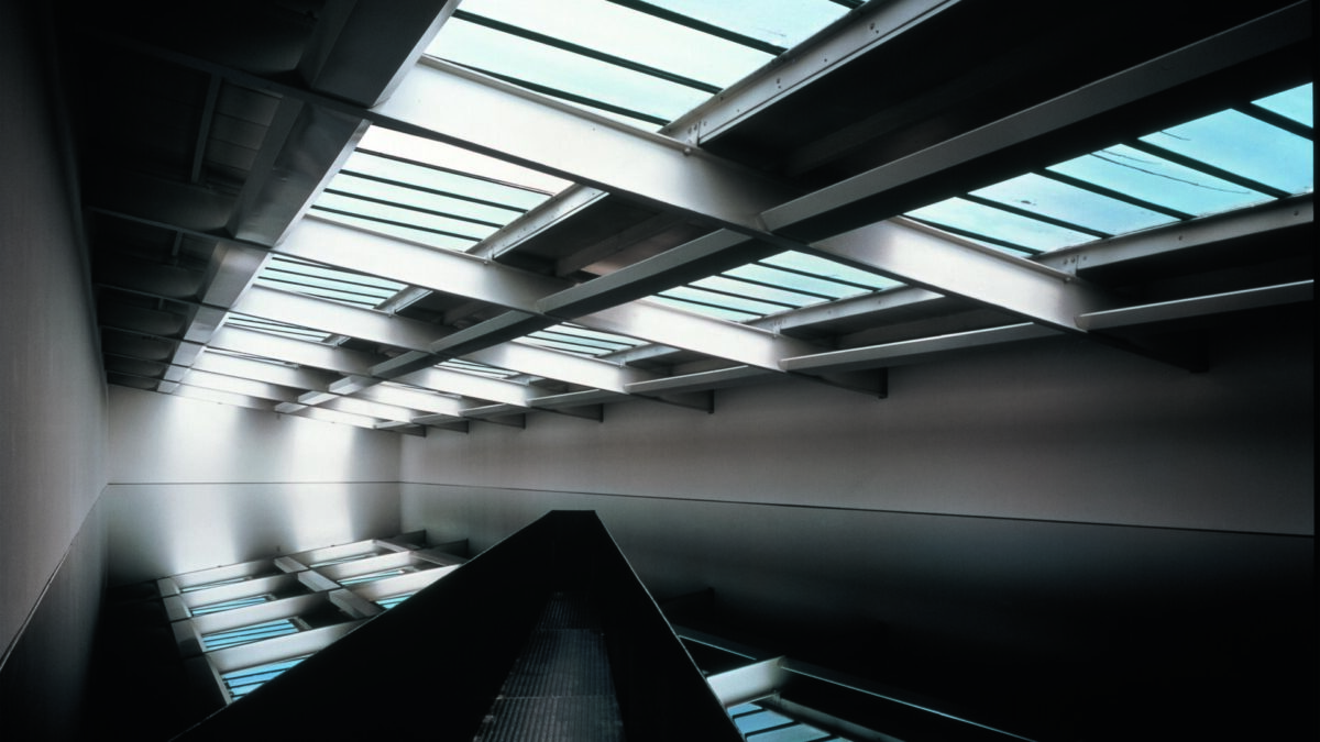 The Long Now: Saatchi Gallery, 네 가지십 년을 ‘지금’에 맞대어 기념하다