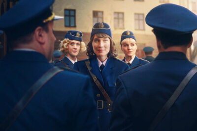 «Hjem»: Netflix utforsker historien om Sveriges første kvinnelige politibetjenter i sitt nye kostymedrama