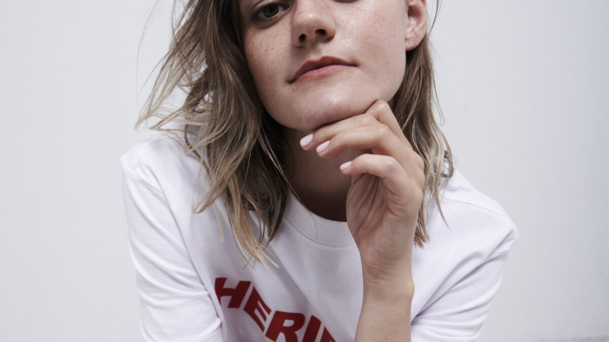 Mags, Herified로 돌아오다: 매혹, 가시성, 그리고 ‘큰 사랑’을 둘러싼 팝 선언