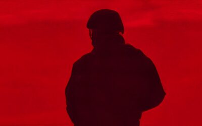 Netflix, Kathryn Bigelow’un Nükleer Gerilim Filmi “A House of Dynamite”ı Yayınlıyor. Başrollerde Idris Elba ve Rebecca Ferguson Var.