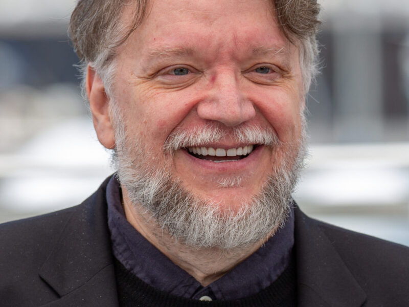 Guillermo del Toro: O Alquimista dos Monstros e das Fábulas Modernas