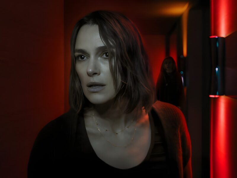Netflix 推出《10 号舱房的女人》：一部融合经典元素的现代悬疑惊悚片
