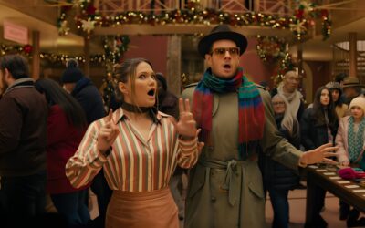 „Jingle Bell Heist – Der große Weihnachtsraub“ auf Netflix: Die kriminelle Weihnachtsromanze, die das Wintermärchen auf den Kopf stellt