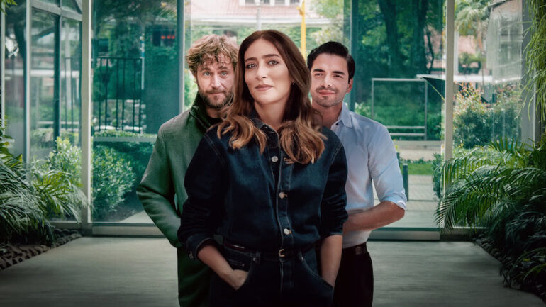 “Semplicemente Alicia”: La scommessa di Netflix su amore, bugie e una doppia vita