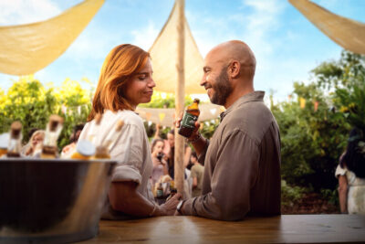 O drama romântico ‘Mango’ explora o dilema entre a ambição profissional e as segundas chances