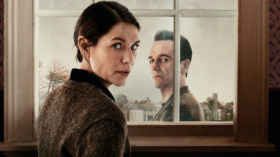 《兽藏我心》：克莱尔·丹尼斯、马修·瑞斯与 Netflix 上的掠食者对决