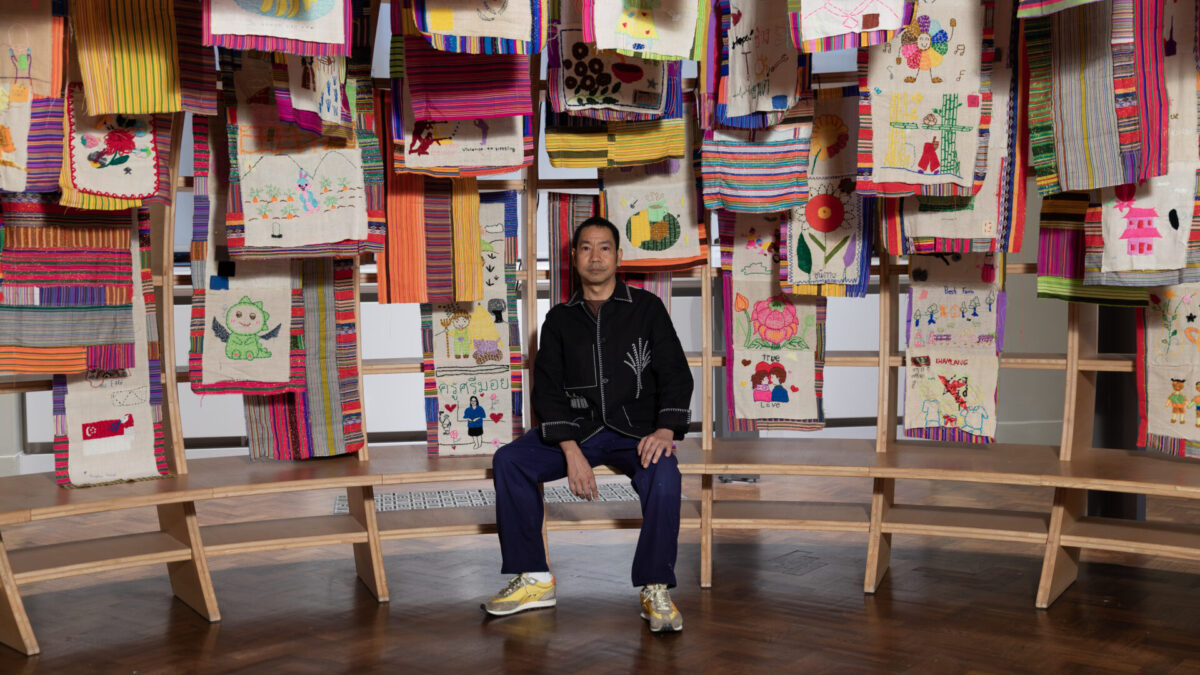 자카이 시리부트, 이탈리아에서 첫 기관 개인전 개최