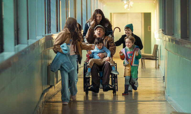 Режиссерский дебют Кейт Уинслет «Прощай, Джун» меняет представление о рождественских драмах на Netflix: Обзор и подробности