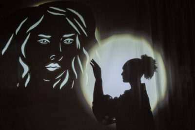 La MaMa Experimental Theatre Club Trình Làng Vở Kịch Khoa Học Viễn Tưởng “Mia M.I.A.” – Một Câu Chuyện Cổ Tích Đa Thể Loại