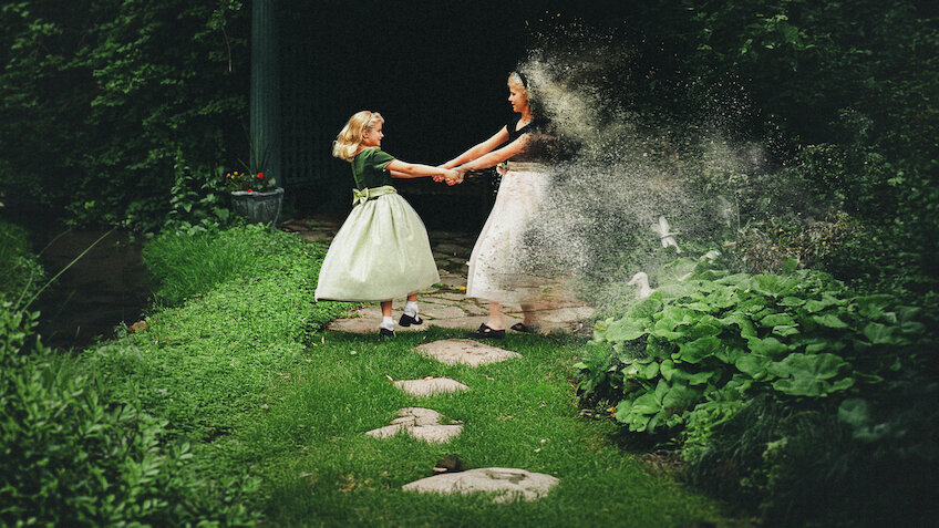 《在家消失的女孩：伊丽莎白·斯马特绑架案》