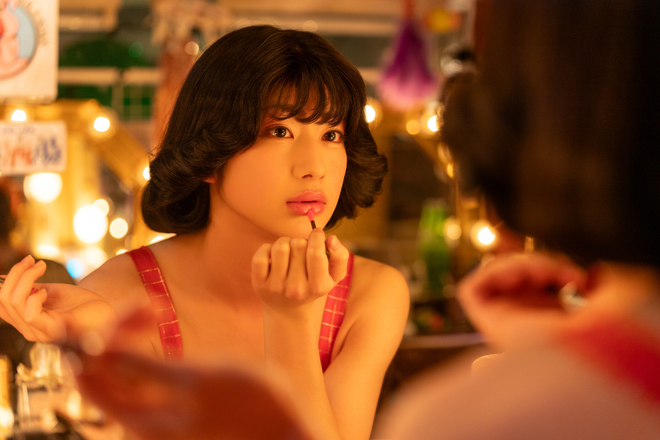 Netflix presenta “Ahí estoy yo”, la película que retrata el ascenso de Ai Haruna, ícono trans de la televisión japonesa