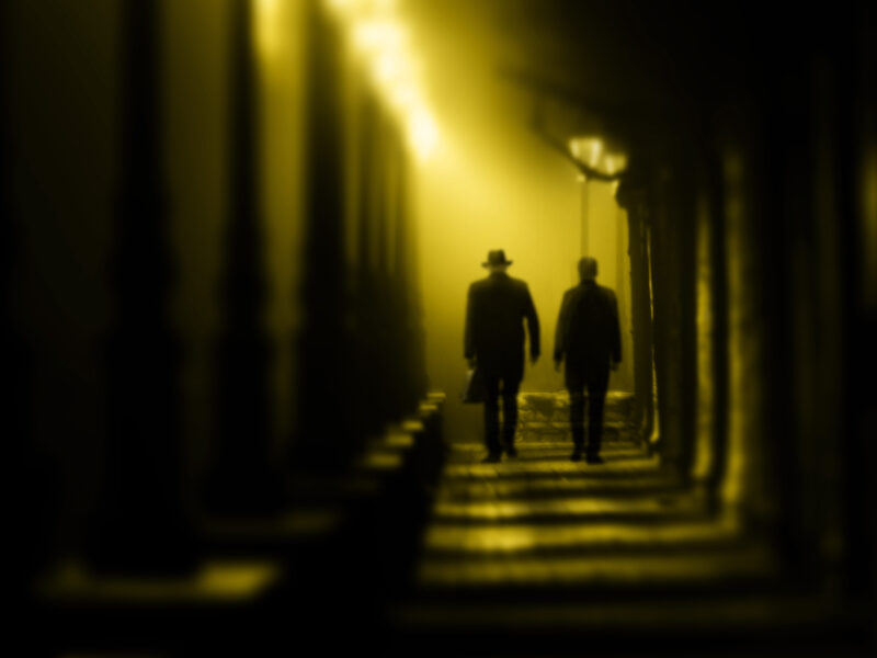 Potere, fisica e misteri del passato: il grande ritorno di “Copenaghen” di Michael Frayn