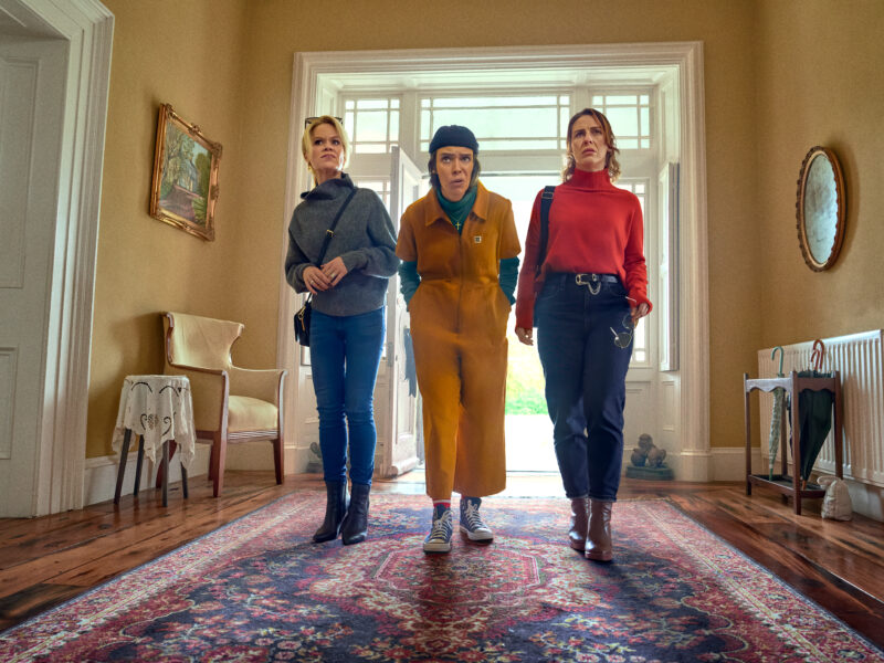 How To Get To Heaven From Belfast: den nya mörka komedin från skaparen av Derry Girls blandar mysterium, vänskap och sylvass humor