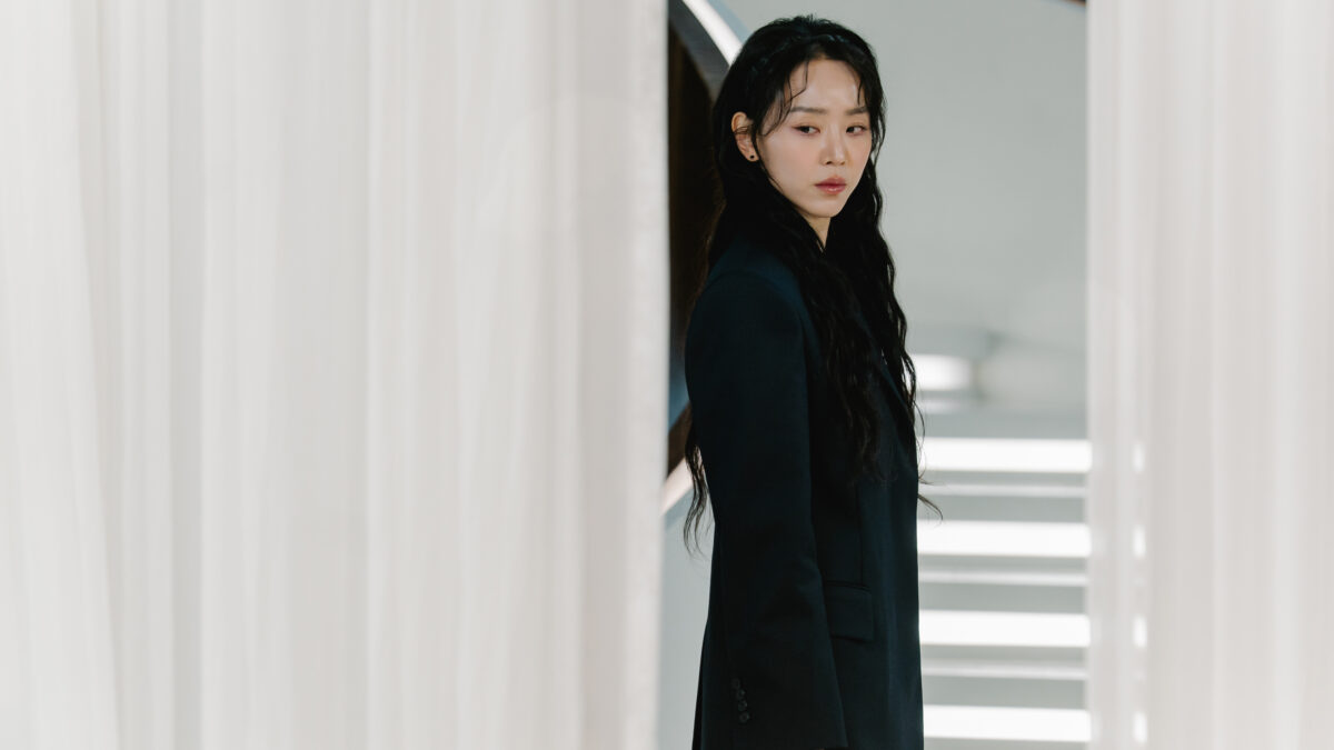 완벽한 거짓 위에 세운 삶이 무너진다, 레이디 두아