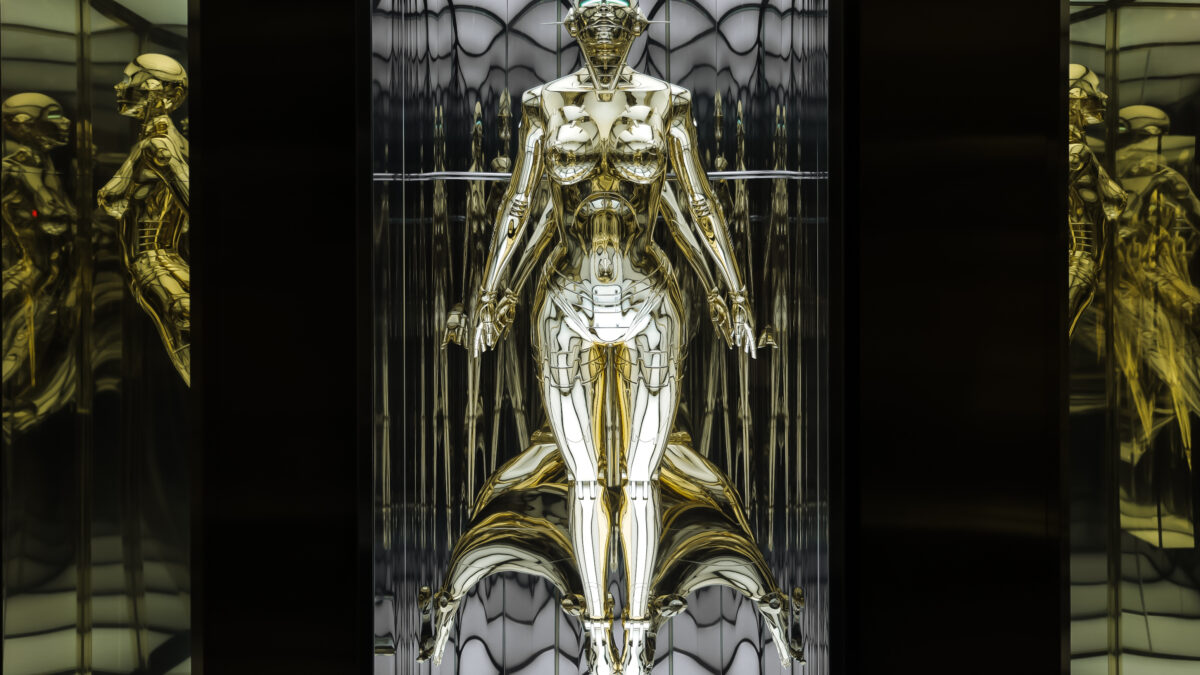 Os robôs de Hajime Sorayama e a memória cultural da era das máquinas