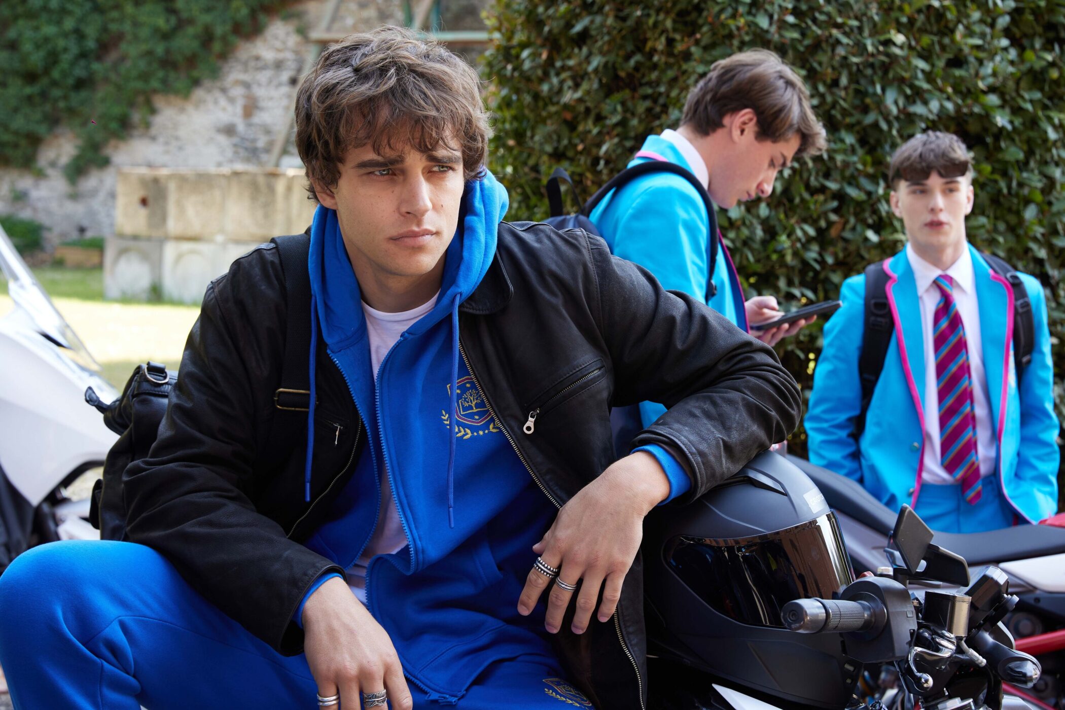 Love Me, Love Me: Intens ungdomsromanse med sorg, lidenskap og farlige hemmeligheter har premiere