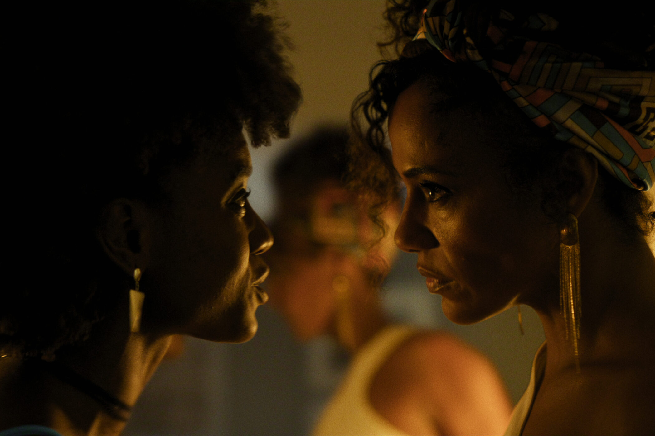 Netflix amplia o universo de Irmandade com “Salve Geral: Irmandade”, seu primeiro spin-off brasileiro para o cinema