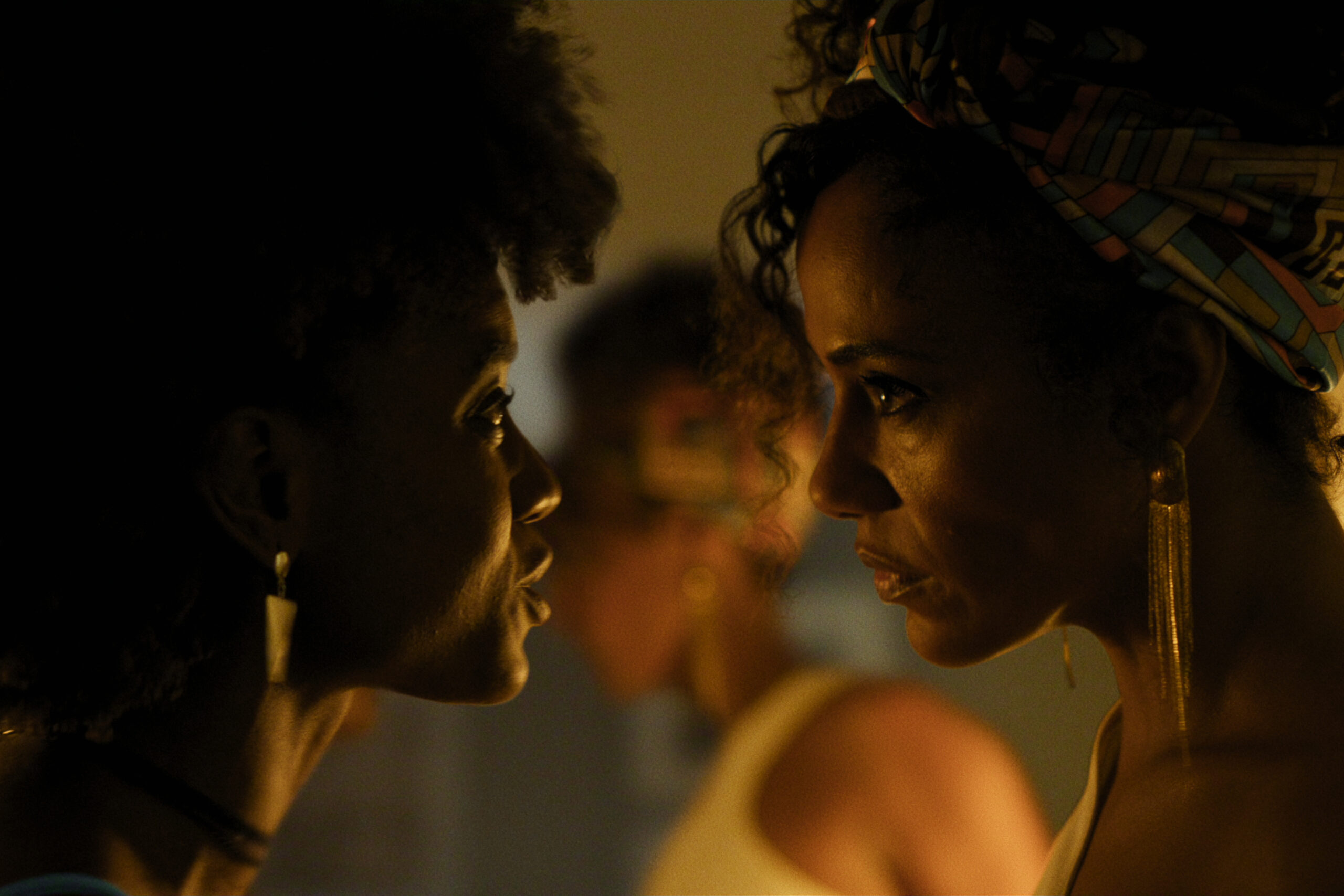 Netflix utökar Irmandade-universumet med ”Irmandade – Uppror”, den första brasilianska långfilms-spin-offen