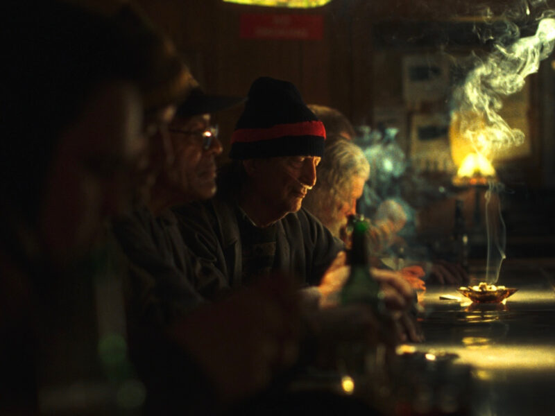 Cântăreții ajunge pe Netflix: scurtmetrajul nominalizat la Oscar care transformă un duel muzical într-o poveste despre vulnerabilitate