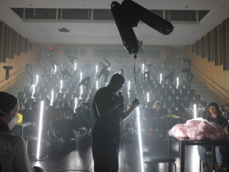 L&rsquo;esthétique du refus : quand l&rsquo;art le plus puissant de 2026 choisit de s&rsquo;arrêter