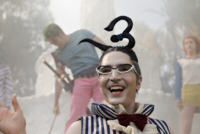 원피스: 가상의 한계를 넘어 강철과 모래, 소금의 질감으로 빚어낸 거대한 신화