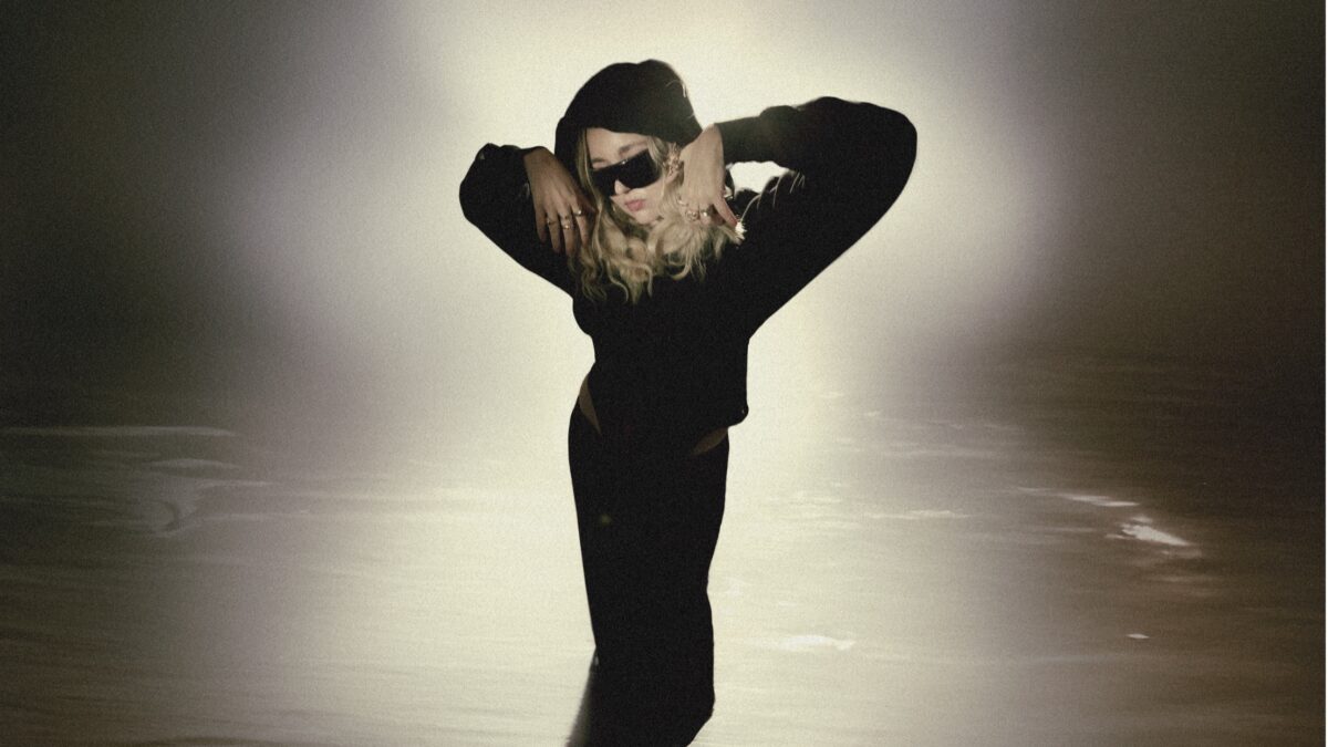 Mercedess regresa cuatro años después de su debut con el single ‘the perfect selfie’